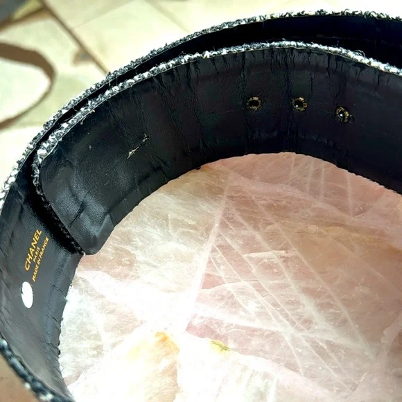 CHANEL vintage tweed and leather wide waist belt - Picture 14 of 16